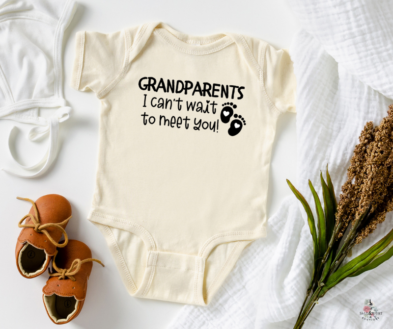Grandparents I can't wait to meet you onesie. Pregnancy Announcement to parents: Grandparents Baby Reveal | SLB